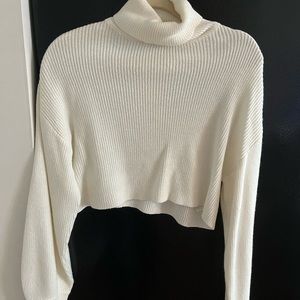 White turtleneck cropped sweater